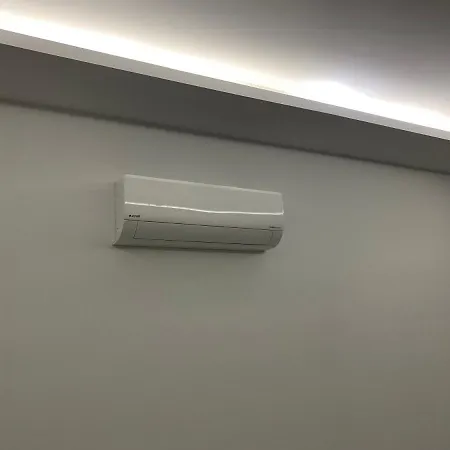 2+1 In Izmir Dicht Bij Het Centrum En Zee Op Afstand 5 Minuten דירה